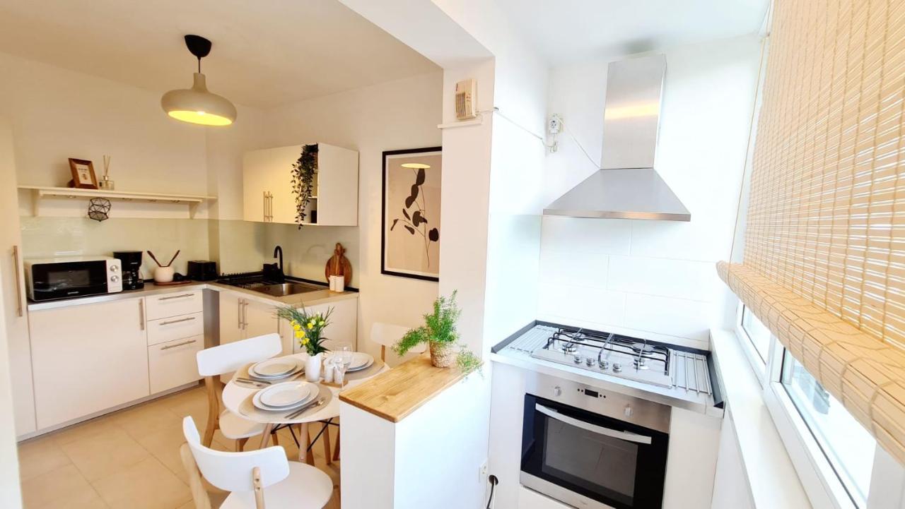 Harmony Plaza 2br Apartment Bucharest
