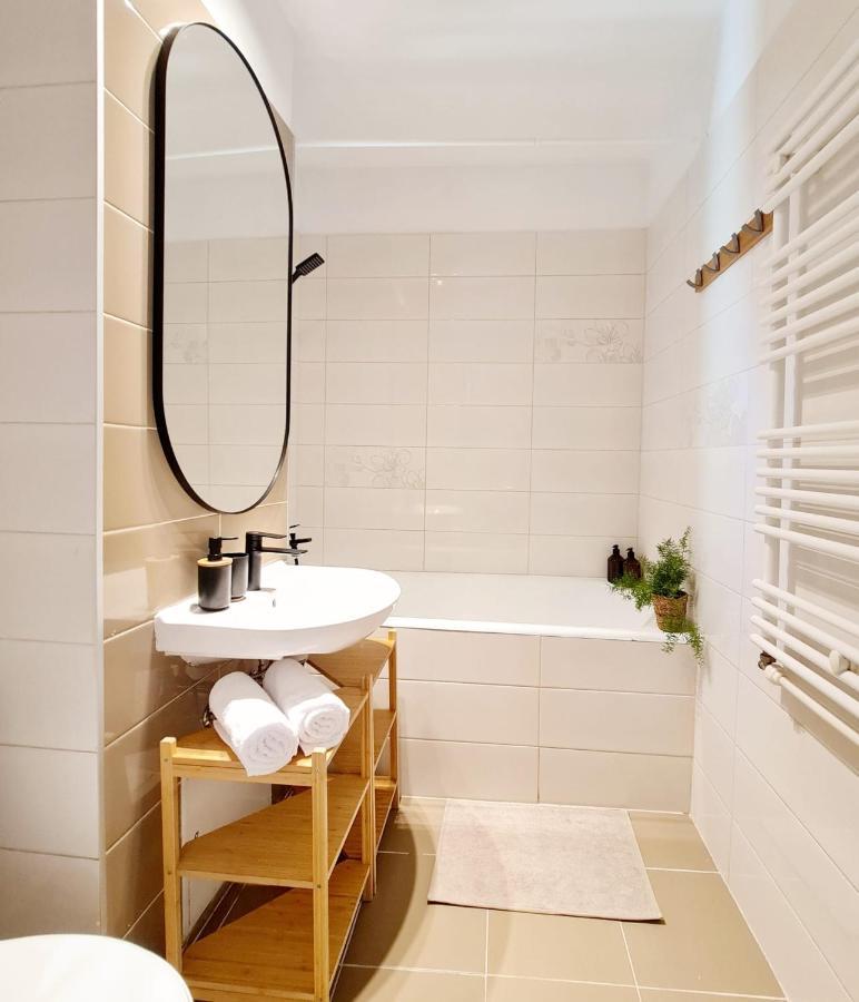 Harmony Plaza 2br Bucharest